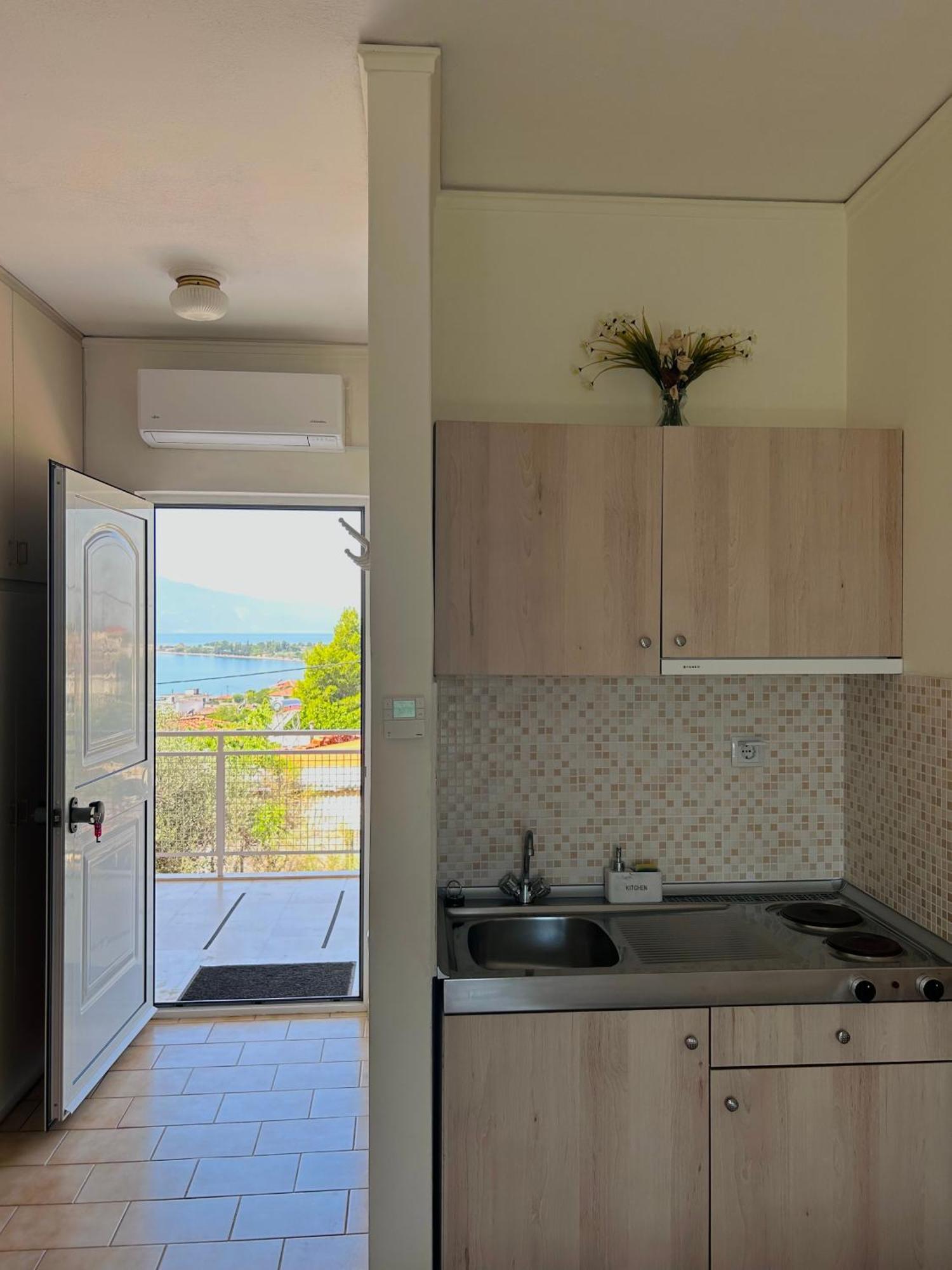Bay Holiday Hotel & Spa Karavómilos Eksteriør billede