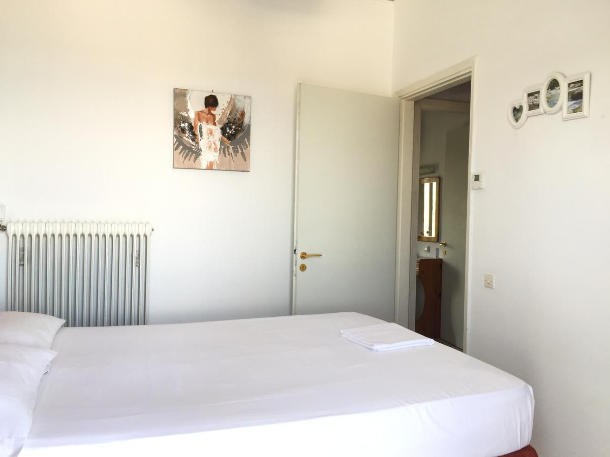 Bay Holiday Hotel & Spa Karavómilos Eksteriør billede